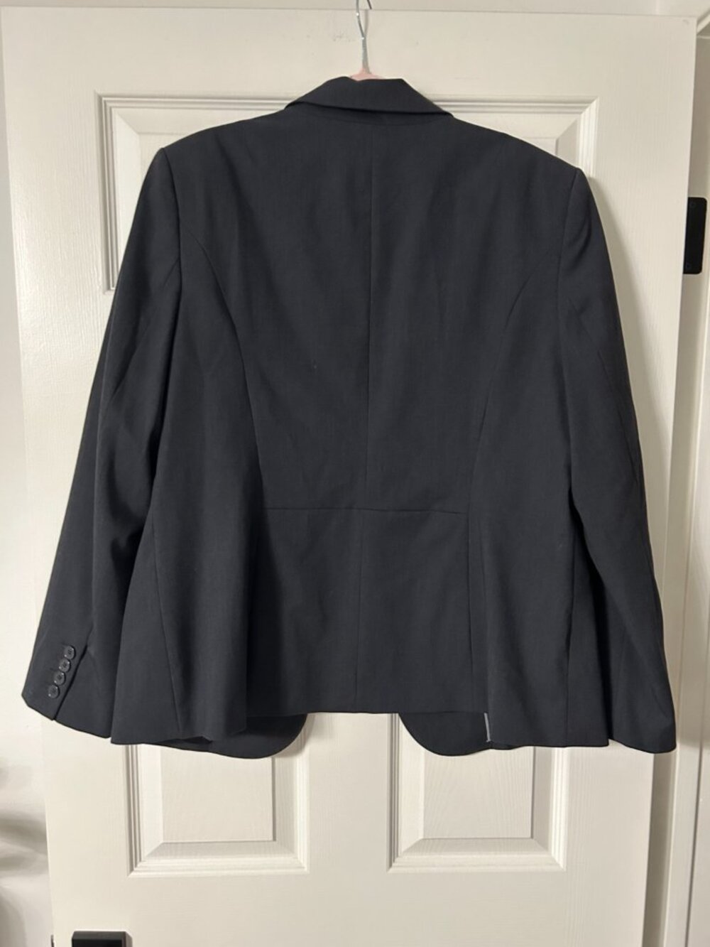 Liz Claiborne Career Women’s Dark Gray 2 Piece Pant Suit Size 16/18 - Picture 7 of 9